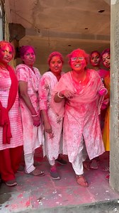 रंगांचा नासाडा😂 . . . . . . . (Holi Trend, Holi, Dhulivandan, Holi Fun Marathi) . . . . . . #marathi #marathifunny #holi #holicelebration #holicelebration2022🌈🎨🧡💚💛💙❤️💜💕 #marathicomedyvideos #marathiculture #marathifun #holivideo #holivibes | Kranti Patil