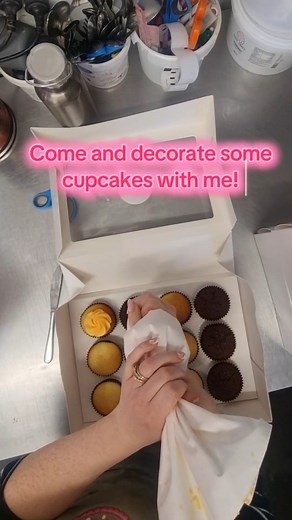 Come decorate with us! Edible image cupcakes continue to be one of our most popular products on the website when it comes to sweet treats. We cut 100s and 100s of inages each week! Super easy to customize for your themed party/event or let us match the buttercream to your business logo for your next staff morning tea, work do or end of year client thank you gifts! We have nationwide options too, check out the full range on our website, the link is in our bio 🩷 #welly #customcupcakes #cupcakeswe