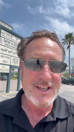 Barefoot Beans Coffee Shop- Surfer owned and operated.