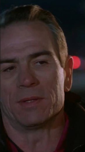 Fugitive on the run - The Fugitive (1993) - Tommy Lee Jones - Harrison Ford