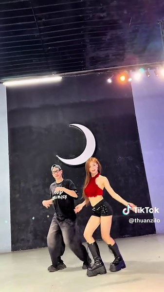 Thuận Zilo Nhảy TikTok Nhạc Hạt Mưa Vương Vấn