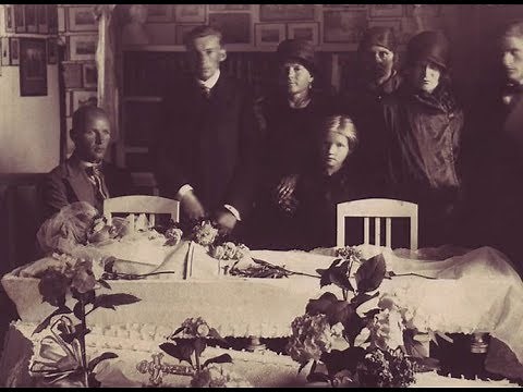 THE HISTORY OF VICTORIAN MEMENTO MORI (POST MORTEM PHOTOGRAPHY)