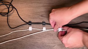 100pcs Large Cable Clips with Storage Box, Black Adhesive Cable Holder Clips, Outdoor Light Wire Clips Cable Tidy Hooks Cord Organiser for Cable Management, Home Office Desk Wall, 14x20mm