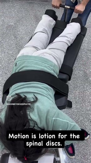 Spine decompression table for pain free spine