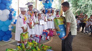 6.7M views · 624K reactions | Free Bible, Cellphone, and Half Sack...