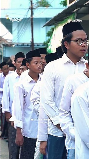 Sowan Masyayikh santri Pondok Pesantren Lirboyo. #PondokLirboyo #SantriLirboyo #Santri #Highlight