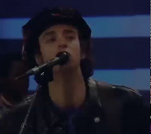 Soda Stereo - De Música Ligera | Music For Memory