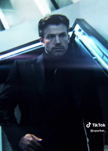 Starting to love batfleck way more ngl #batman #brucewayne #benaffleck #thedarkknight #bvs #zsjl #batmanvssuperman #dc #comics #fyp #viral #xparker76 @pxlorin @gumiyyy @gv_aep @__windowmaker__2 @kayvondc @skywlker.mp4 @svfih @fw.blankii @tiimbob @fw.flowz @spideymxguire @spmcu @kiteditzz @bzmcu @redd_films
