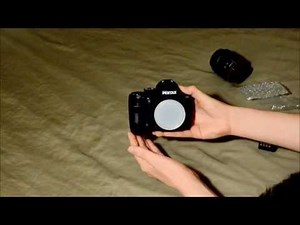 Pentax K-50 Unboxing and AF/Shutter Demo