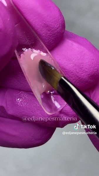 Unhas Encapsuladas Gel: Tutorial e Dicas