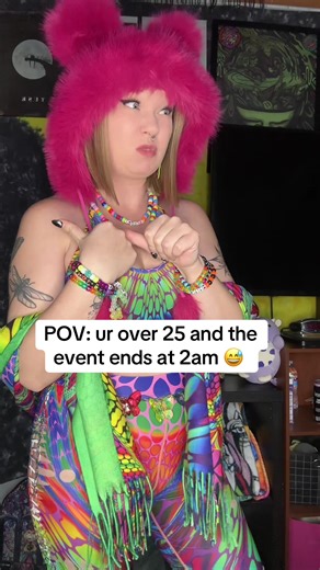 If you feel satisfied with the show… I just leave 🤷🏼‍♀️ I LOVE to leave 😹🏃🏼‍♀️💨 @iHeartRaves keeping me cute af! Use leblunt to save $$ 🥰 #rave #concert #latenight #imtired #leaving