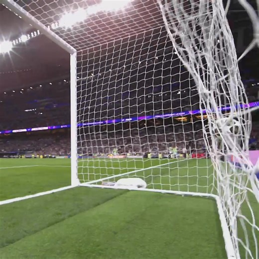 😍 It's a huge week of football across Europe! Preview and review the best of the action with https://uefa.tv! | UEFA