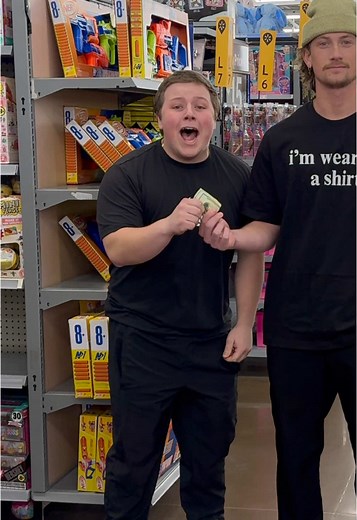 Public Reactions to Loud Screaming Pranks