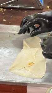 62K views · 733 reactions | Locomotive Night Market Belakang Aeropod yaaa Gaisss... Layan buka puasa di sini,ada ruang utk berbuka,boleh bawa meja kerusi sendiri dan ada juga meja kerusi di sediakan ya.. best dtg sini sbb pilihan makanan dia best2 bah.. so kalau malas mau ke tengah bandar dtg jak sini Tg Aru ngam2 belakang Aeropod ya,buka setiap hari juga | Jesselton Sabah | Facebook