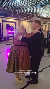 Nunta lui Roșcatu' alături de bunica 🤍 | Roscatu