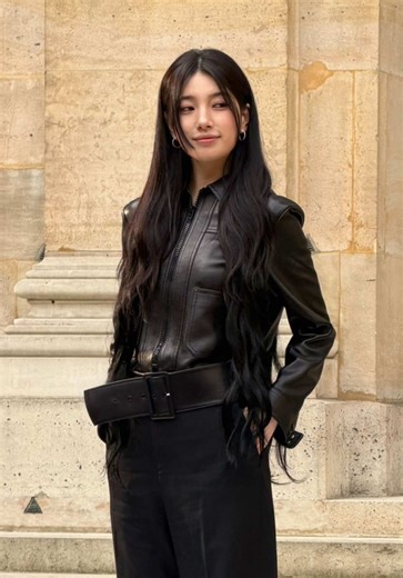 สวยไม่ไหว! SUZY โกลบอลแบรนด์แอมบาสซาเดอร์ของ Celine มาร่วมชมแฟชั่นโชว์ Celine คอลเล็กชั่น Hiver 2026 ณ กรุงปารีส #ELLEThailand #SUZY #수지 #SUZY×CELINE #CELINEHiver2026