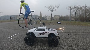 RC Monster vs Fixedgear - The Best vs of history | Dafne Fixed