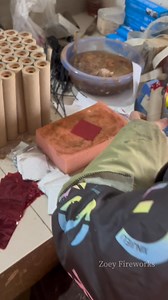 Let's see how to make the stage fountain. #pyrotechnics #fireworks #fuegosartificiales #feuerwerk #pirotecnia | Zoey Fireworks