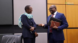 🚨AMAKURU AGEZWEHO🚨 Kuri uyu wa Gatatu, Perezida Kagame yayoboye inama ya nyuma y’Abaminisitiri isoza umwaka wa 2025, yagarutse ku ngingo zitandukanye zireba ubuzima bw'Igihugu. #RBAAmakuru | RwandaTelevision