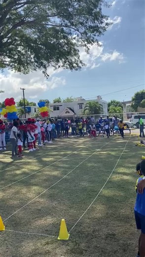 Neicey Pooh Sports Day. Had to take on the Parents/Aunty Race. #Stillhavesomespeedinthelegs🤣🤣🤣
