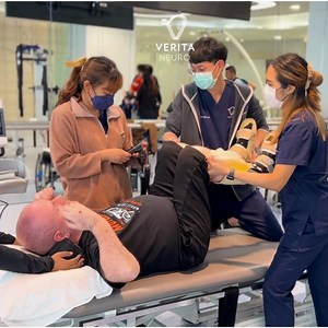 1.4K views · 48 reactions | Cornelius, C5 level spinal cord injury patient, has been working hard with us for a while. Here you can see him capitalising on the electrical stimulation in his spine from his epidural stimulator, to move straighten both of his legs and build cord and lower body strength. Keep up the good work Cornelius! | Epidural Stimulation Now | Facebook