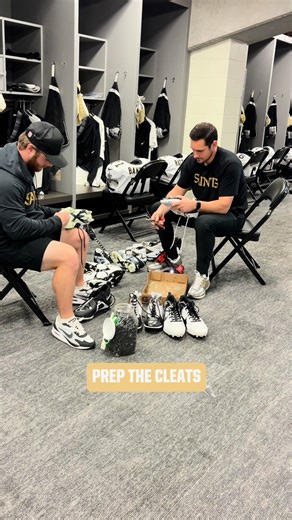 Behind the scenes of how an NFL equipment staff preps a road locker room 👀 | New Orleans Saints