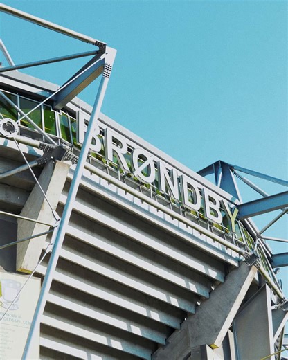 Velkommen til Dagrofa Foodservice som ny fødevareleverandør og Business Partner i Brøndby IF 🤝 I samarbejde med Dagrofa Foodservice sætter vi endnu mere fokus på bæredygtige løsninger og en stærkere stadionoplevelse for vores fans. Læs mere her: https://brondby.com/nyheder/herrer/2026/januar/dagrofa-foodservice-bliver-ny-fodevareleverandor-i-brondby-if | Brøndby IF