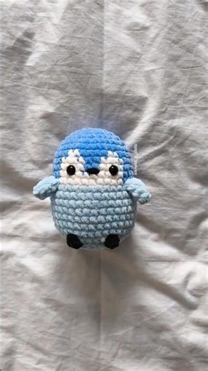 Heklani pingvin 🐧💙 #plisana #igracka #crochet #srbija #heklanje #penguin