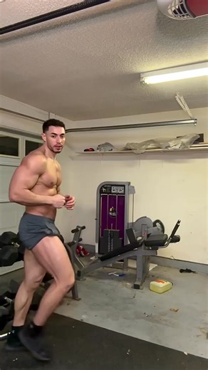 Great Shape #chestmuscles #body #shape #fitnessmodel #fitnessmotivation #muscles #musclelegs | Athletic Star