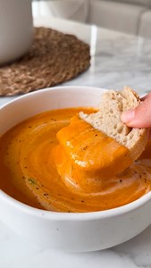 fall is here, which means warm & cozy recipes like this 7 vegetable soup that’s honestly one of my favorites 🫶 it’s also a feel-good recipe that I’ve been enjoying since I’ve been on this journey post endo & ovarian cyst removal surgery! find the recipe below, enjoy xx Creamy Vegetable Soup Serves 4 Ingredients 6 roma tomatoes, halved 4 carrots, peeled and halved 1 red pepper, cut into quarters 1 white onion, halved 2 garlic bulbs 1 yellow zucchini, sliced 1 green zucchini, sliced 2 tbsp olive 