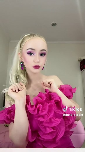 Barbie Cosplay Outfits: Transform into Your Favorite Character!