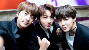 Lirik 'Dream Glow' Jin, Jimin, Jungkook BTS with Charli XCX, Dilengkapi Terjemah Inggris-Indonesia - Tribunsolo.com