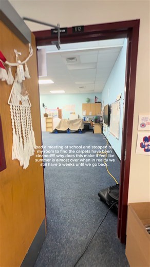 any other teachers have the feeling that they need to go and work on their classroom right now but in reality the really don’t need or have to? #teachersoftiktok #cleanclassroom #emptyclassroom #teacheronsummerbreak #summerbreak