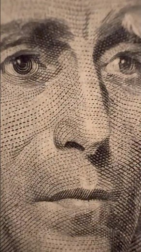 What Does a $20 Bill Look Like Under UV Light? 💵