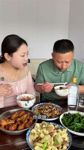 Not Good Looking? No Way! Hilarious Couples Win Hearts with Unexpected Taste Treats