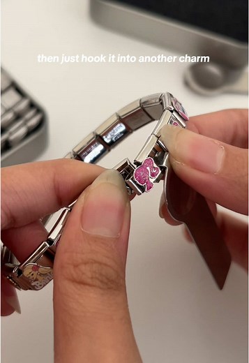 How to Easily Connect Your Italian Charm Bracelet