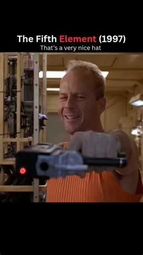 The Fifth Element (1997): That's a Very Nice Hat
