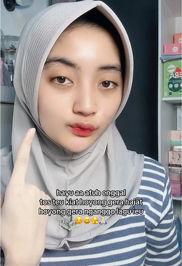 Hayu Bageur: Lirik Lagu Sunda Amparan Rasa