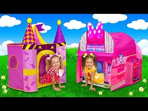 Sasha and Slava play with Playhouse Tent with Toy Surprises
