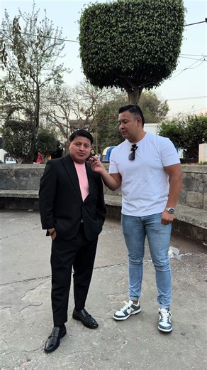 Saludo a sus seguiroe🤣 #entrevista #fyp #viral #parati #usa | interview