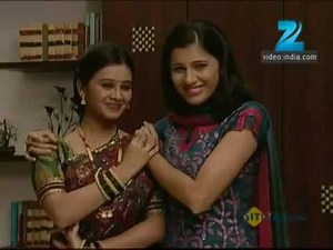 Tu Tithe Me - Ep 12 - Mrunal Dusanis, Priya Marathe - Marathi Tv Serial - Zee5 Marathi Classics