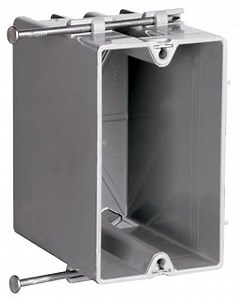 Pass & Seymour S122R Single Gang Plastic Outlet Box