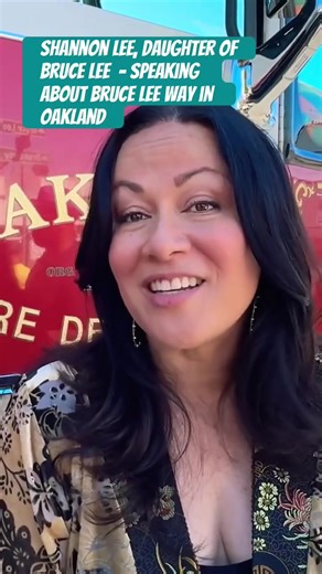 SHANNON LEE, DAUGHTER OF BRUCE LEE - SPEAKING ABOUT BRUCE LEE WAY IN OAKLAND Shannon Lee, filha de Bruce Lee, falando sobre a Rua Bruce Lee em Oakland. #shannonlee #oakland #brucelee #bruceleeway #李香農 #brucelee #ufc #stephenchow #周星馳 #bruceleeart #vanwilliams #kareemabduljabbar #lewalcindor #jamesfranciscus #bruceleephotos #noramiao #苗可秀 #bruceleeinterview #bruceleeking #bruceleeskills #bruceleemotivation #bruceleeinspiration #brucelee_team #bruceleedance #bruceleefigure #bruceleefan #bruceleefo