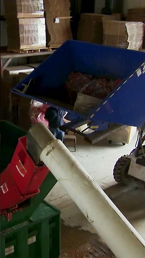 Mike Rowe works as a medical waste processor for a day | Dirty Jobs | Discovery