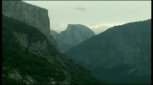 Hiker dies in fall at Yosemite National Park