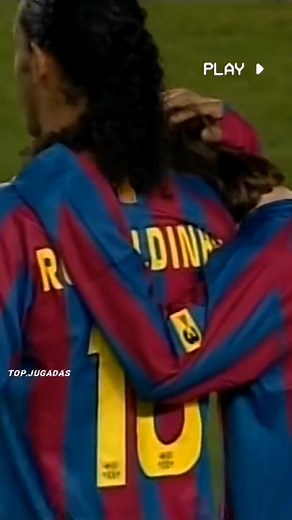 Ronaldinho y Messi: Momentos Épicos en Barcelona