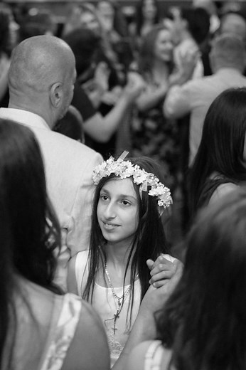 Lareina's First Holy Communion #holycommunion #catholic #orthodox #FirstHolyCommunion #Assyrian | Evan Photographer