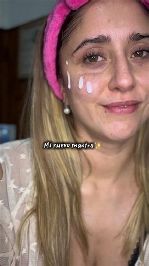 Mi nuevo mantra y la nueva crema líquida Glass skin de L’Oréal paris 🩷 con el serum la rompen