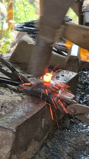 🔥 Amazing Blacksmith Skills – Making Iron Tools by Hand | Traditional Village Blacksmith