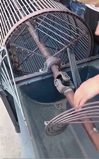 Controlled Material Flow: How Spiral Conveyors Clean & Transport